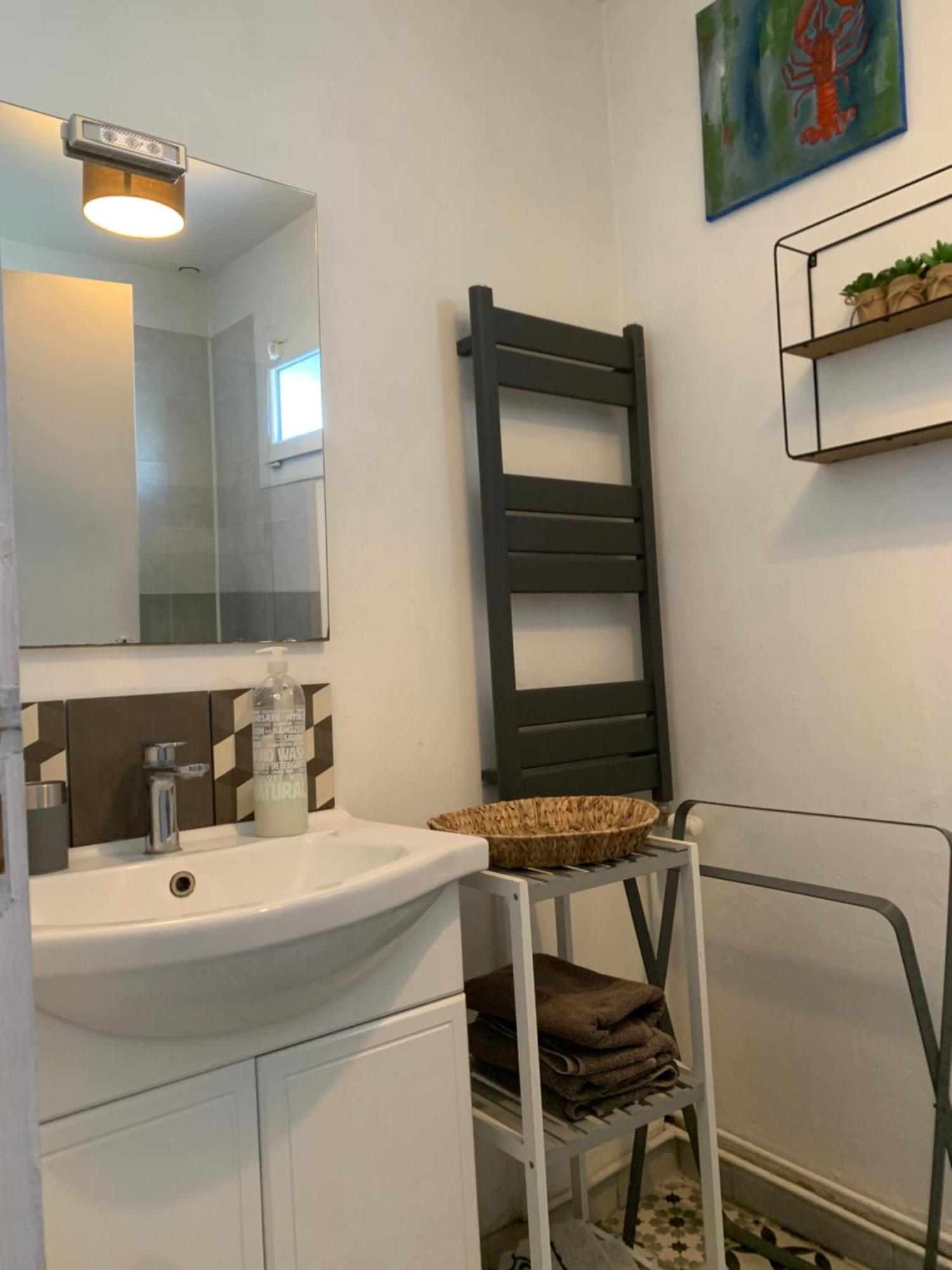 Gite Les Petits Poissons Verts Et Massages La Jarrie 外观 照片